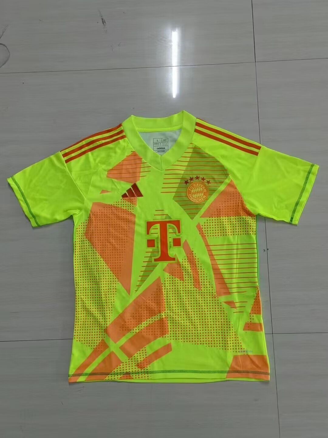 AAA Quality Bayern Munich 24/25 GK Green Soccer Jersey